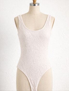 Brave Soul Textured White Bodysuit Scoop Neck Stretch Minimalist Clean Girl S